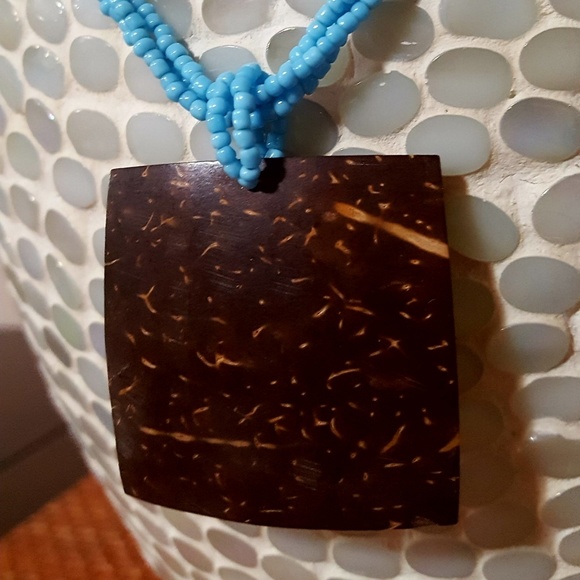 Authentic Turquoise and Coconut shell necklace - Picture 5 of 6